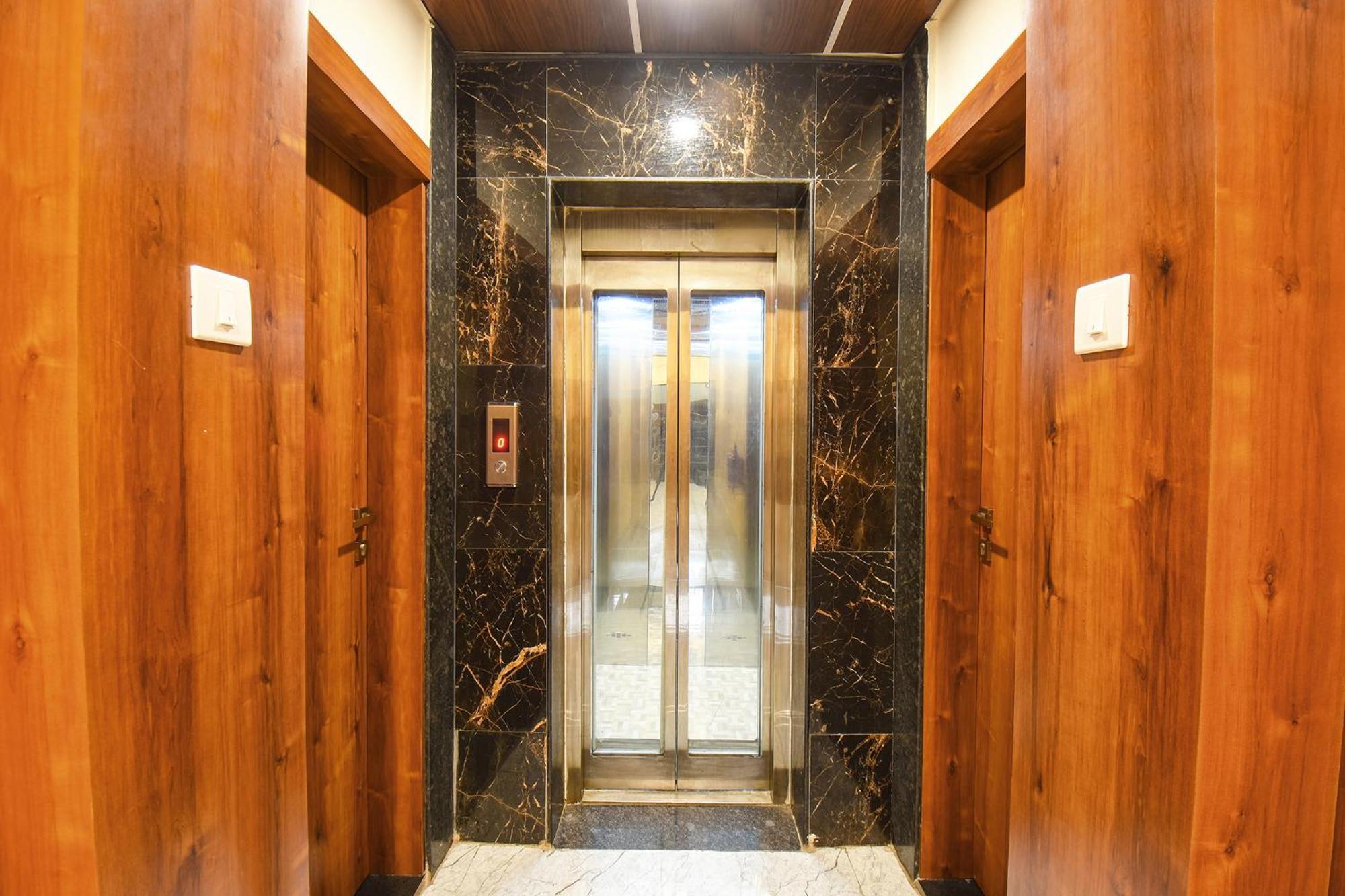 Fabhotel Prime Kharadi Residency - Nr Lohgaon Пюн Екстериор снимка