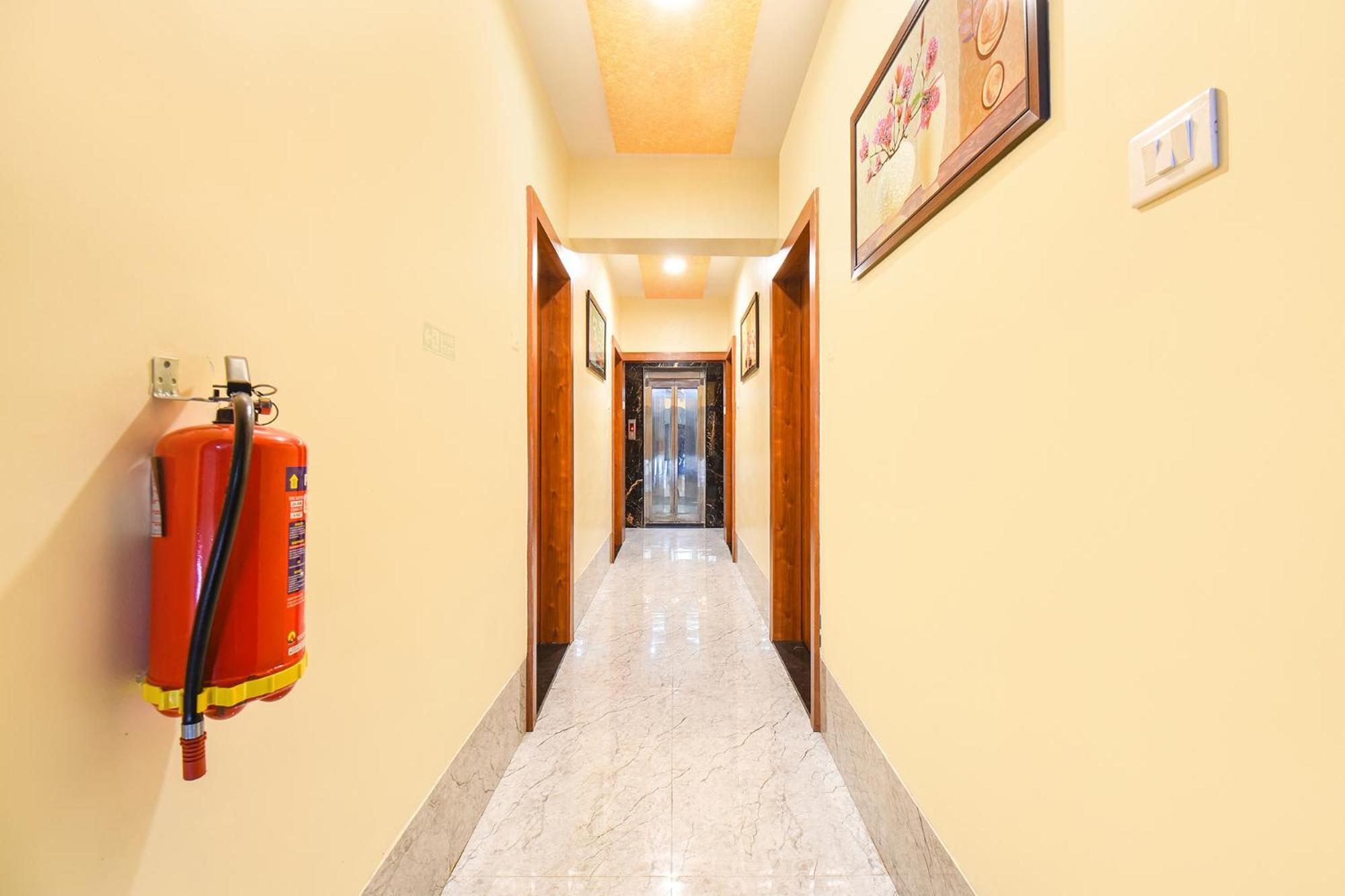 Fabhotel Prime Kharadi Residency - Nr Lohgaon Пюн Екстериор снимка